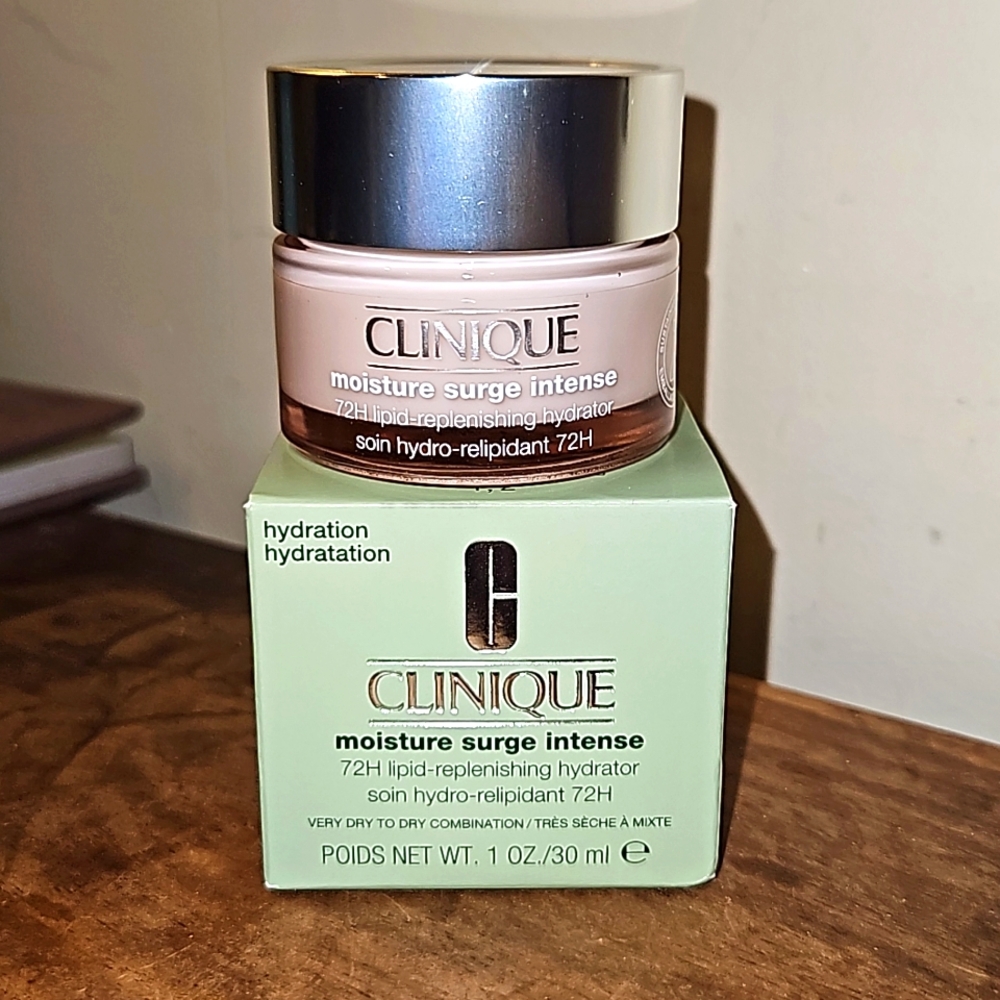 Clinique Moisture Surge Intense